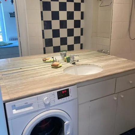 Studio Dans Le Touristique Apartamento París